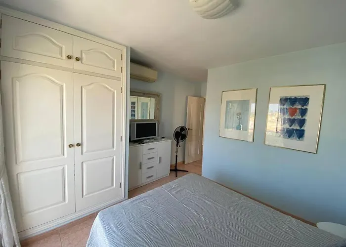 Апартаменти Perfect Family Holiday! Modern Penthouse In Only 200 M To The Beach!