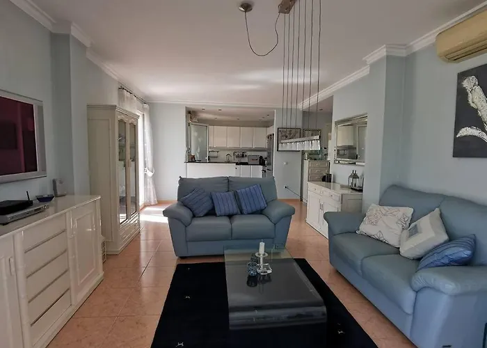 Апартаменти Perfect Family Holiday! Modern Penthouse In Only 200 M To The Beach!